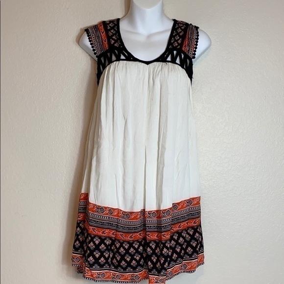 LuLu’s Babydoll BoHo Dress/Tunic - Picture 2 of 8